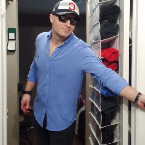 Rumor has it that he's great in bed ... Matthew G. - Picture 4 of 16